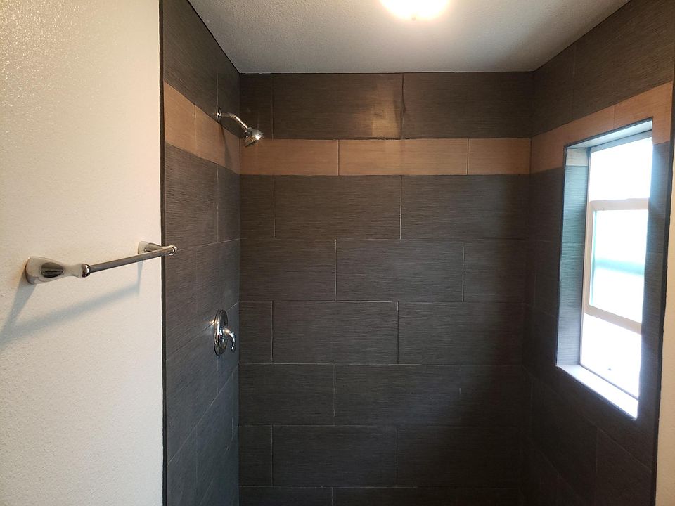 2nd image of 1261 61st Ave