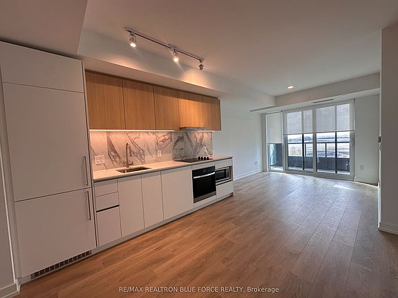 4th image of 1100 Sheppard Ave W #1215