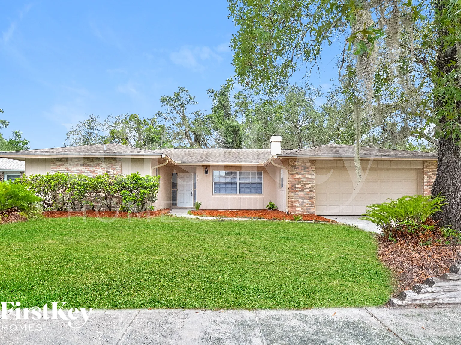 4 bed, 2.0 bath, 1954 sqft, $2,945 — Photo 1