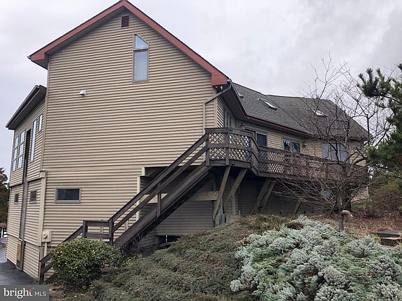 5th image of 2717 S Bay Shore Dr