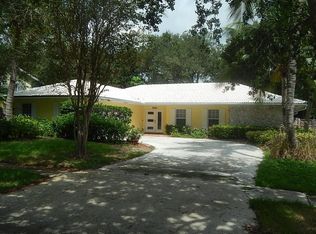 2525 Pepperwood Cir, North Palm Beach, FL 33410
