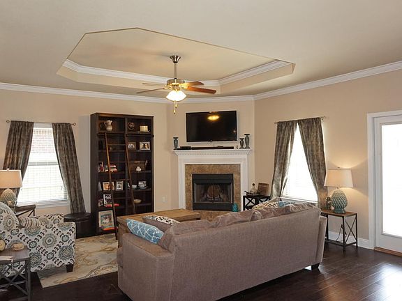 2nd image of 1747 Brantley Dr