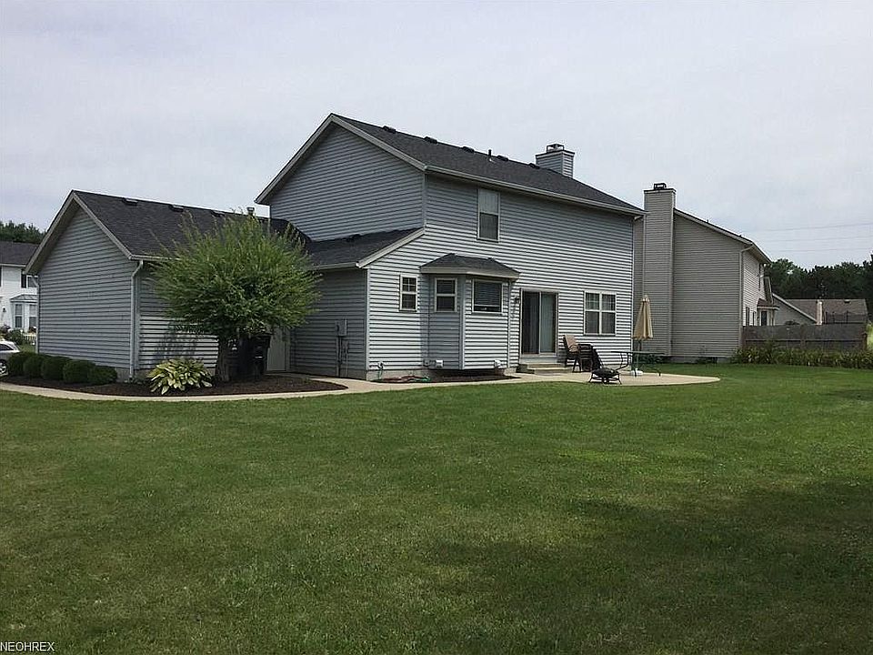 2nd image of 2222 Canterbury Cir