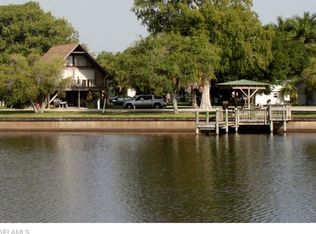 801 Riverside Dr SW, Moore Haven, FL 33471