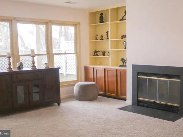 13018 Shadyside Ln Unit 13-221, Germantown, MD 20874