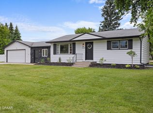 1004 Bygland Rd SE, East Grand Forks, MN 56721