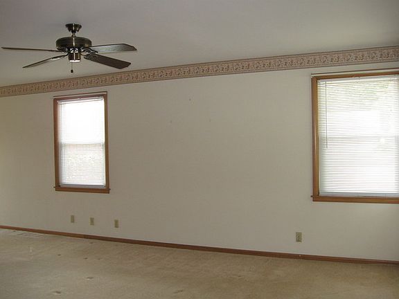 2nd image of 330 Hillside Pl