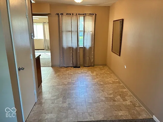 3 bed, 1.5 bath, 1272 sqft, $1,700 — Photo 4