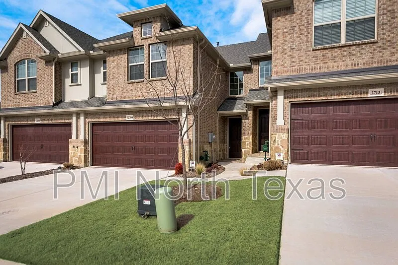 3 bed, 2.0 bath, 1682 sqft, $2,225 — Photo 3