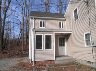 17 Washington Ave #A, Sandy Hook, CT 06482