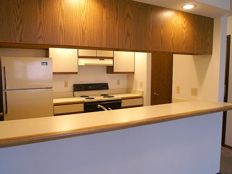 Sundance Apartments — Photo 9