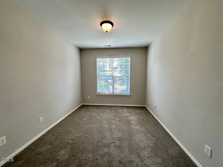 8208 Stone Cellar Dr — Photo 6