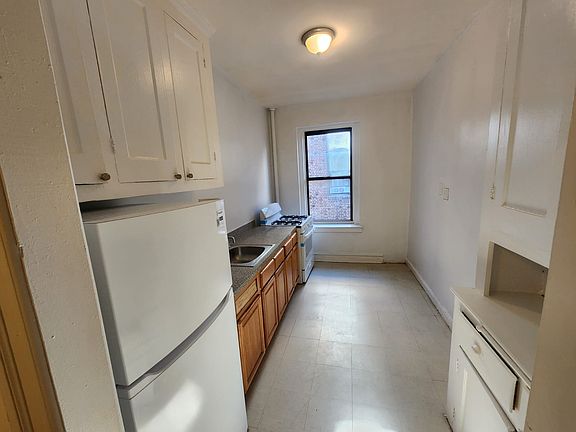 4th image of 84-31 123rd St #1