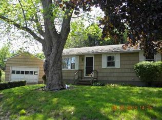 28 Arrowhead Dr, Bristol, CT 06010