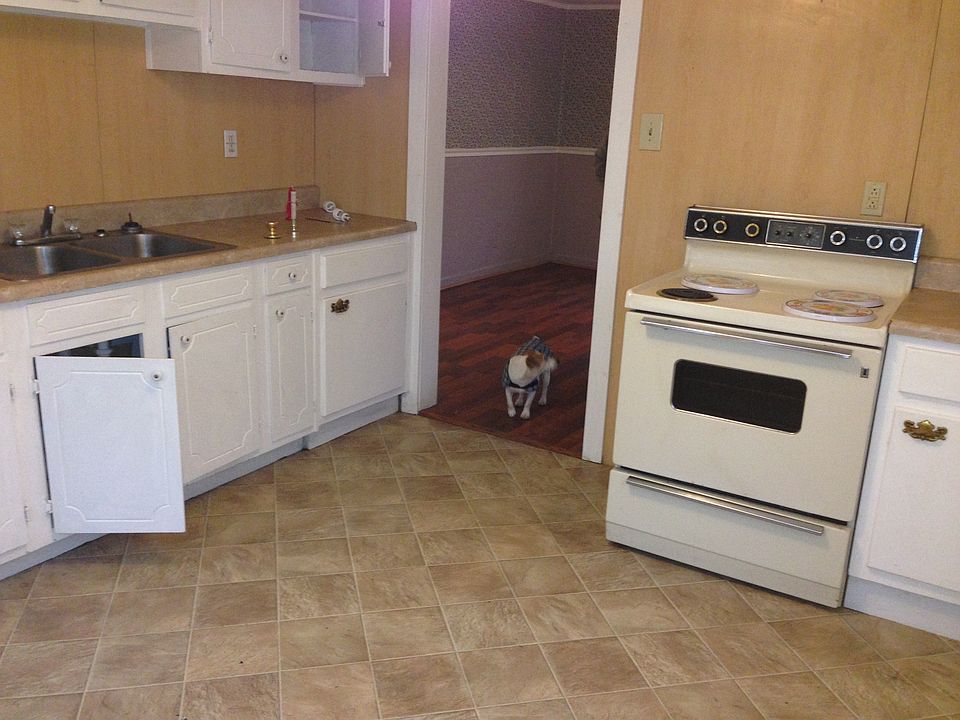 1st image of 717 Montgomery St