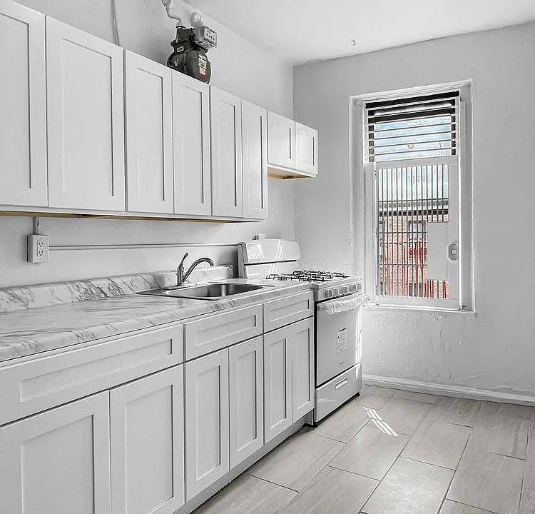 2755 Reservoir Ave #5B