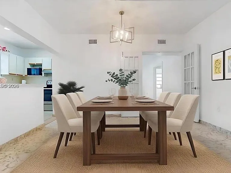 3330 SW 2nd St — Photo 3