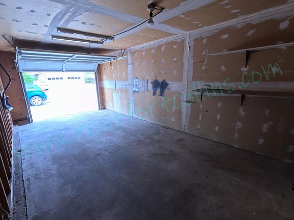 4th image of 619 W Alpert Ct