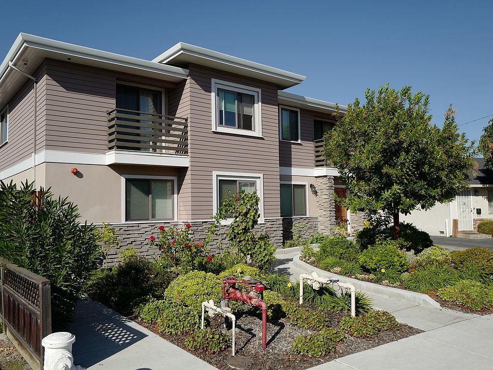 1st image of 2369 Karen Dr APT 4
