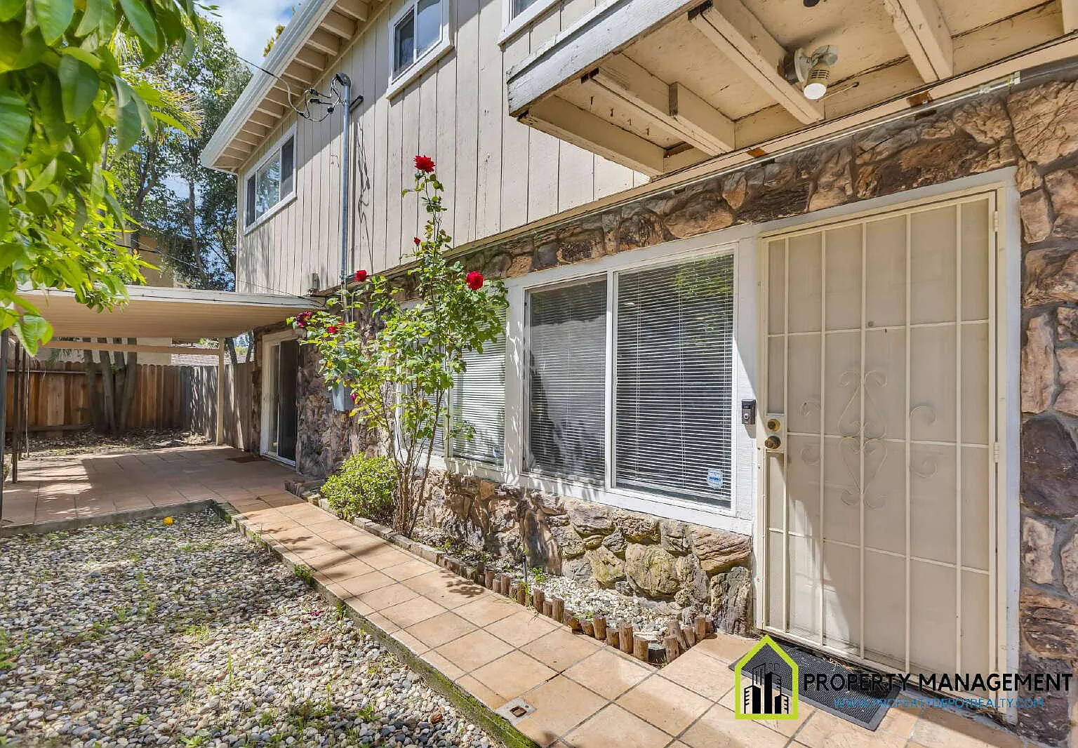 3 bed, 2.0 bath, 1587 sqft, $2,595 — Photo 4