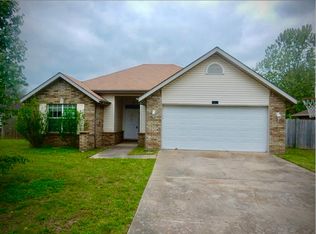 301 Stein St, Centerton, AR 72719