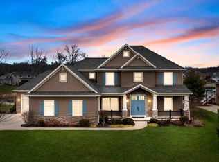 18377 Donegal Dr, South Bend, IN 46637