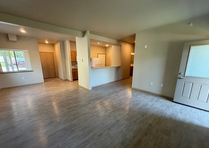 Hastings Apartments — Photo 36