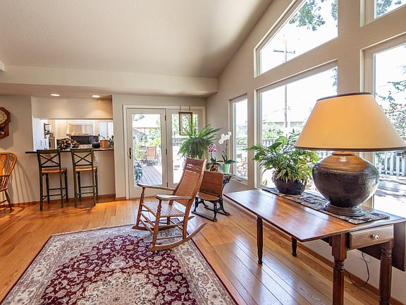 5th image of 6028 Via Madero Dr