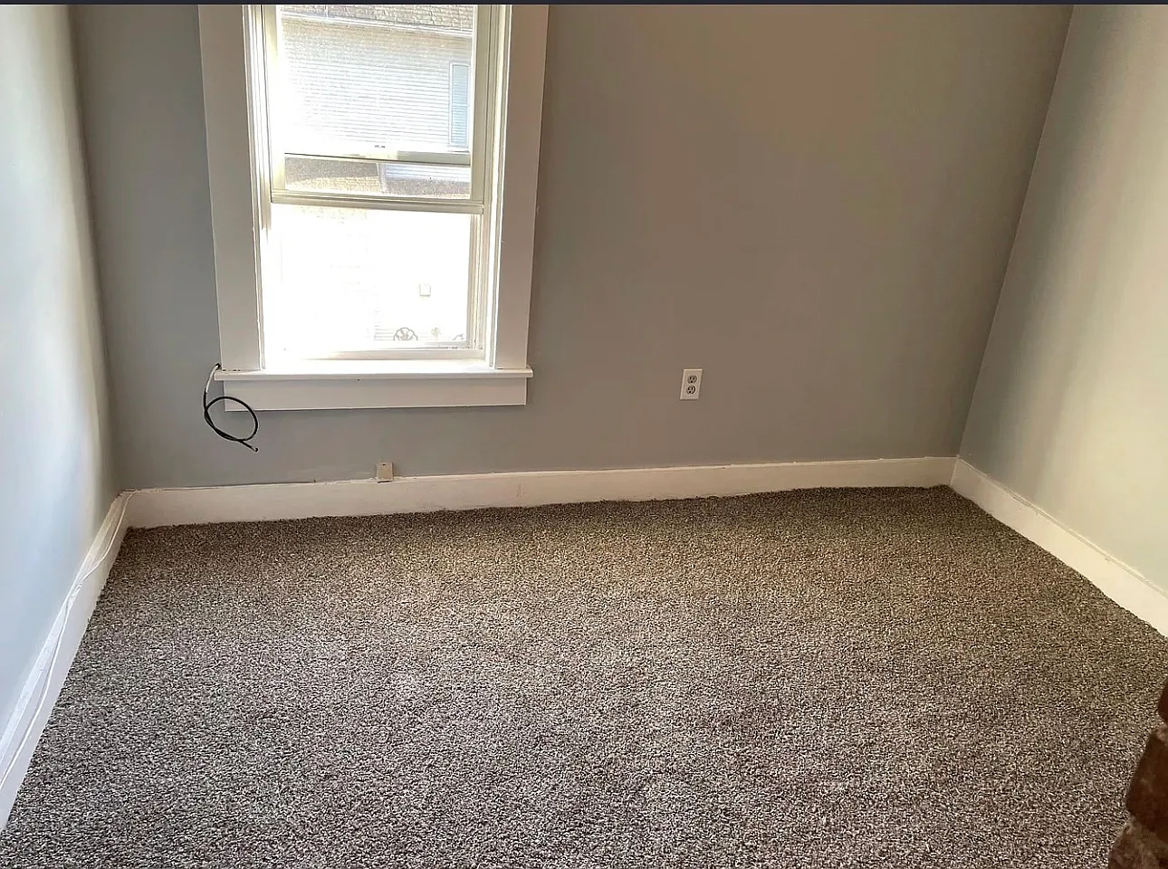 3 bed, 1100 sqft, $2,400 — Photo 4