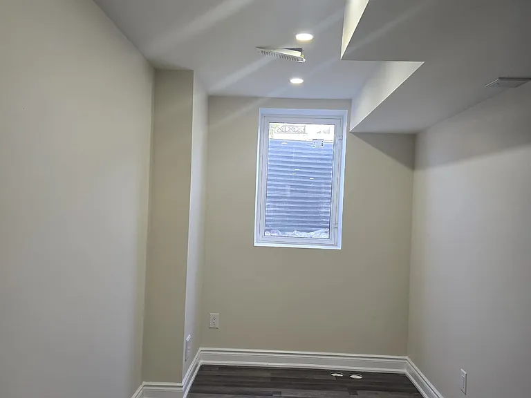 35 Dolobram Trl #BASEMENT — Photo 3