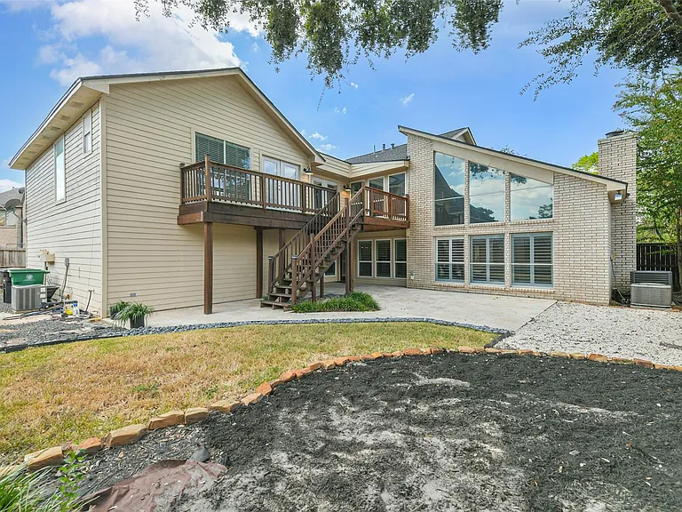 3911 Cherry Forest Dr — Photo 44