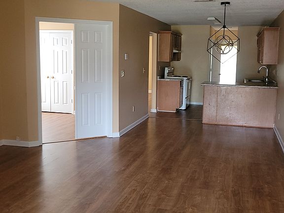 2nd image of 7782 Shadowland Dr