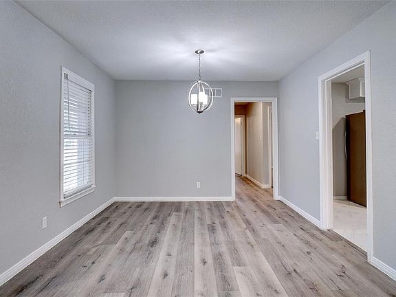 5th image of 4340 Cummings Dr E