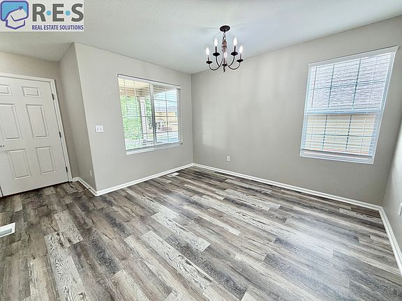 5th image of 16183 E 104th Way
