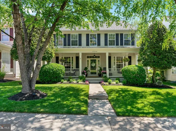 25504 Heathfield Cir, Chantilly, VA 20152