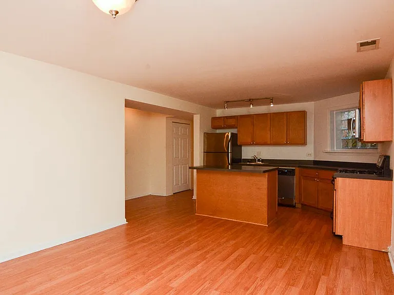 3047 W Logan Blvd #6H — Photo 7