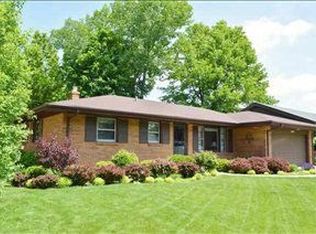 5466 Tam O Shanter Dr, Rockford, IL 61107