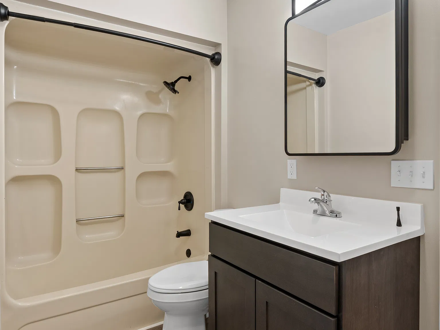 Village Park Apartments — Photo 4