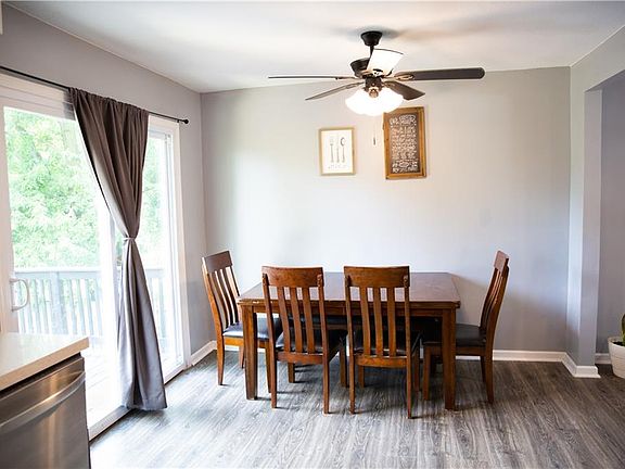 5th image of 209 W Edgewood Dr