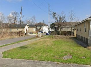 1743 Saint Anthony St, New Orleans, LA 70116