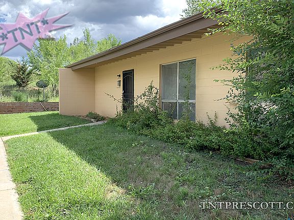2nd image of 336 Country Club Cir #C-1