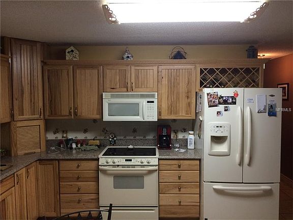 5th image of 447 N Pine Meadow Dr
