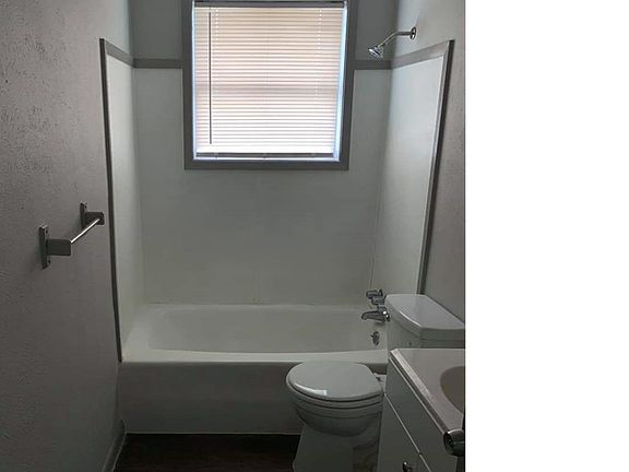 4th image of 2604 Rosalee St #B