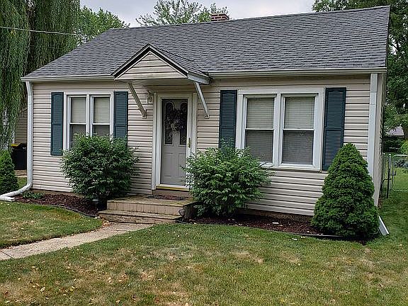 3rd image of 261 Wallace Ave