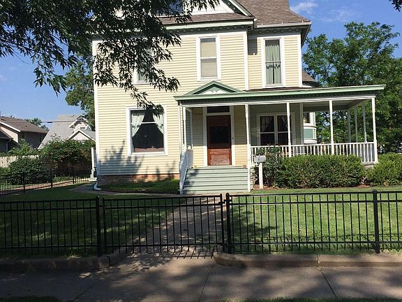 2nd image of 402 S 8th St