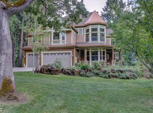 9530 S F Little Butte Cir, Eagle Point, OR 97524