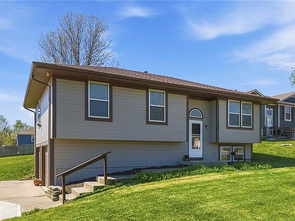 3rd image of 500 N Saville Ct