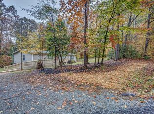 106 Bridlewood Ln, Stanley, NC 28164