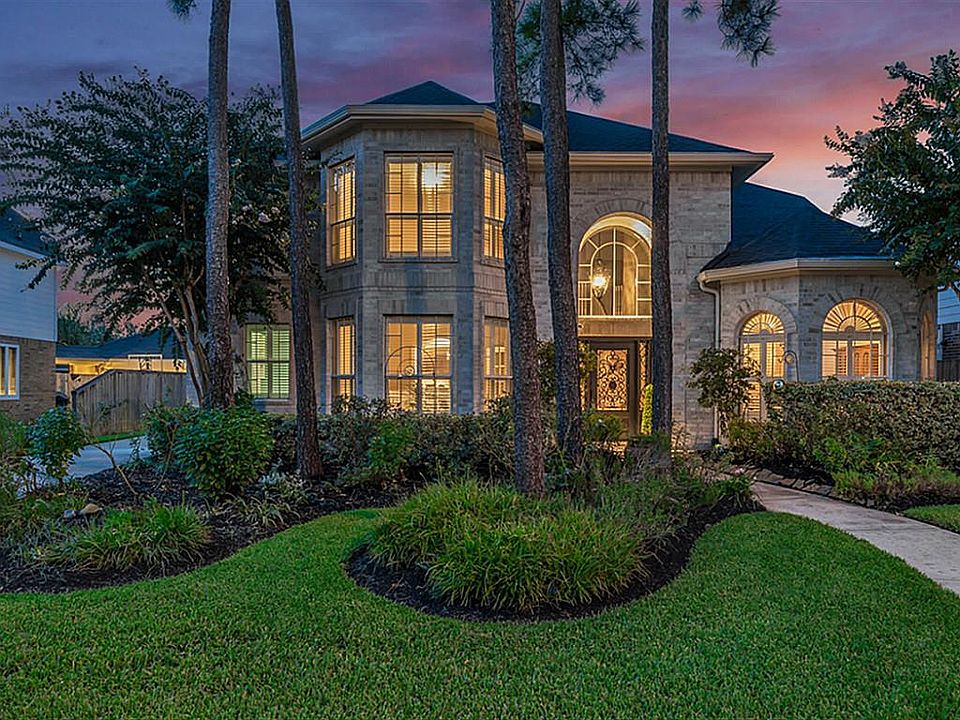 1st image of 16302 Evergreen Lake Ln