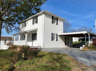 437 E Brown St, Crooksville, OH 43731